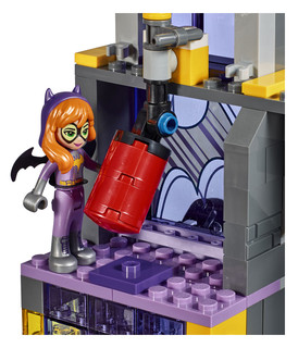 LEGO Секретный бункер Бэтгерл 10
