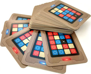 Настольная игра 'Кодовые Имена: Картинки' 5