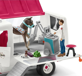 Schleich Игровой набор Визит ветеринара в центр верховой езды 42381 4