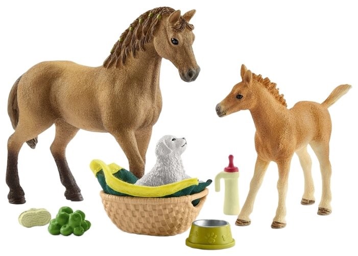 Schleich Игровой набор Сара ухаживает за детенышами домашних животных 42432