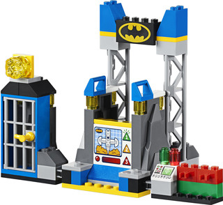 LEGO Нападение Джокера на Бэтпещеру 6