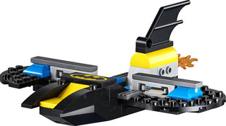 LEGO Нападение Джокера на Бэтпещеру 7