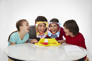 Hasbro Games Настольная игра Пирог в лицо Поделись с другом! 6