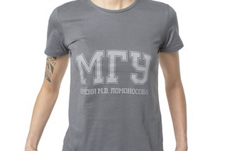 Футболка с надписью МГУ имени М.В. Ломоносова на русском языке