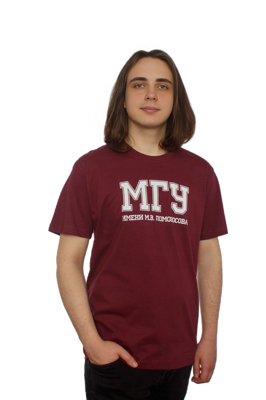 Футболка с надписью МГУ имени М.В. Ломоносова на русском языке