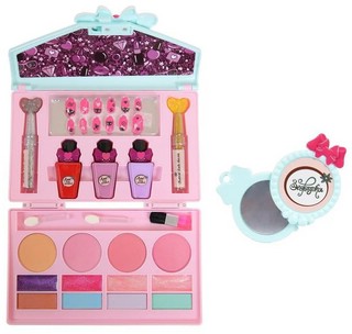 Набор декоративной косметики в кейсе 'Сумочка'. Романтическая серия 9