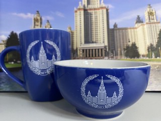 Чаша с гербом МГУ имени М.В. Ломоносова, цвет синий 2