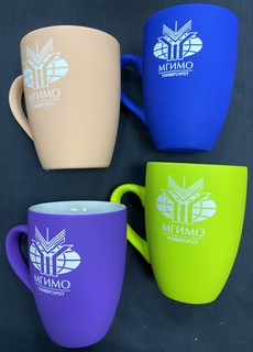 Кружка с покрытием софт-тач с гравировкой логотипа МГИМО, цвет персиковый 1