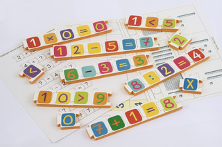 Касса цифр с игровыми полями. Счёт  3