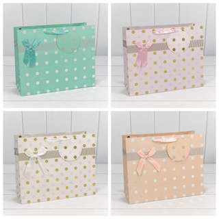 Пакет подарочный 'Леди' с тиснением 32х26х13 см, ассорти. Цен...