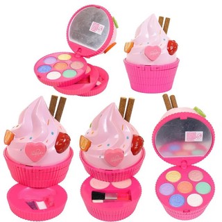 Набор декоративной косметики в кейсе 'Капкейк'. Романтическая серия 3