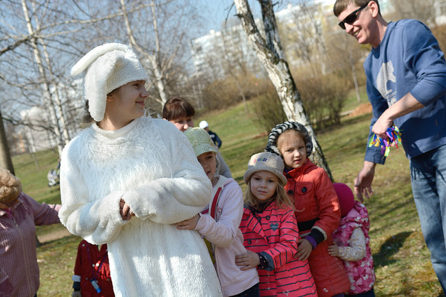 Паровозики с Белым Кроликом на субботнике в Раменском парке