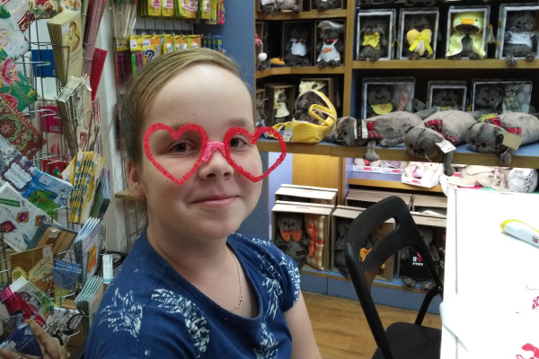 МК 3D-ручки: девочка в очках