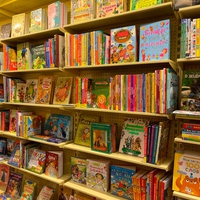 Белый Кролик на Полежаевской, витрины