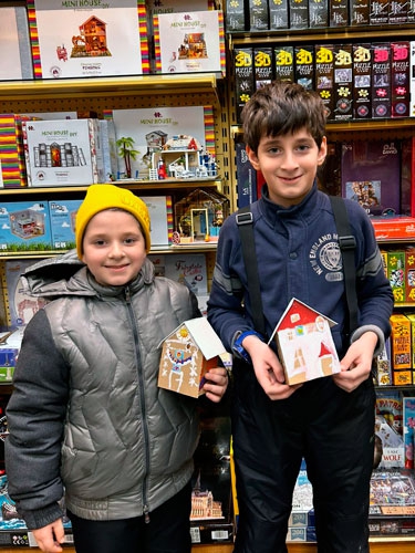 Детские мастер-классы январь 2024г, Пряничные домики своими руками