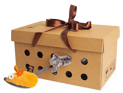 Мягкая игрушка Кот Басик к подарочной коробке
