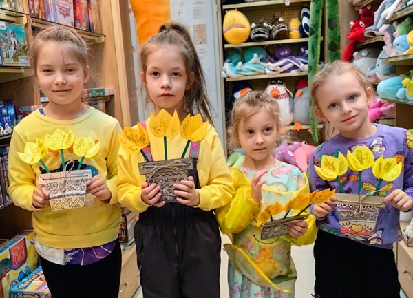 Цветущий сад красоты и новых идей! Фото с детских мастер-классов Белого Кролика