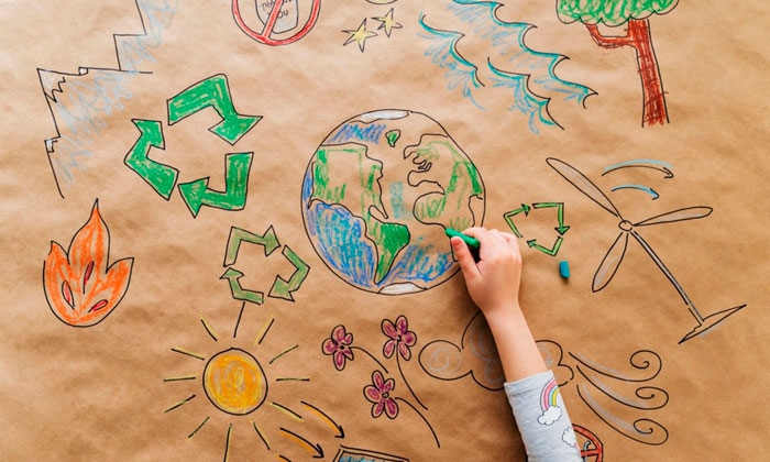 Ребенок рисует Землю